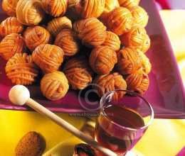 Pelotes aux amandes et miel